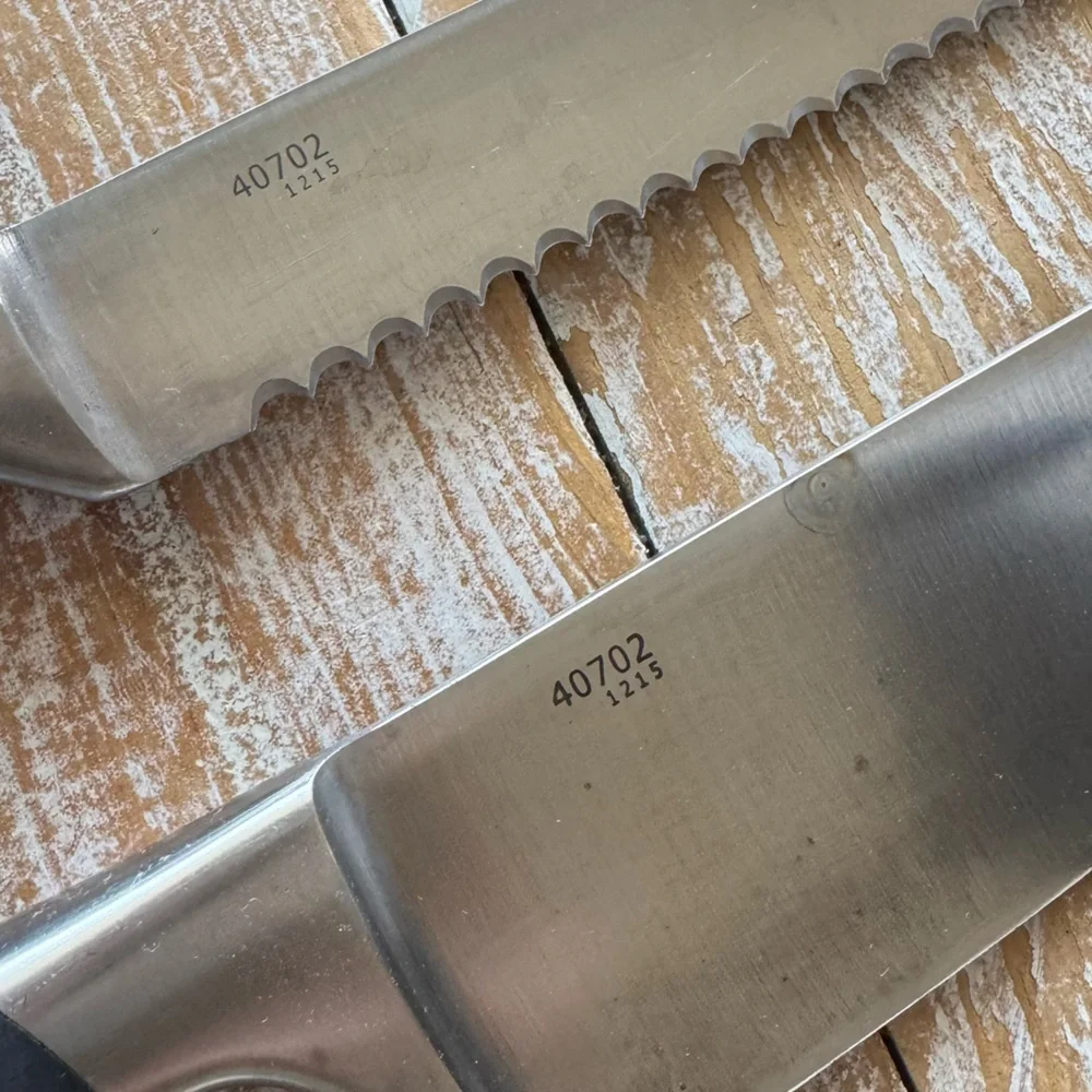 🔪Cuisinart Knife Set + Block🔪 (8 knives)